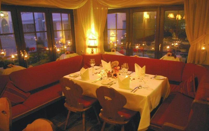 Zum Treuen Bartel Hotel Markgroningen Ngoại thất bức ảnh